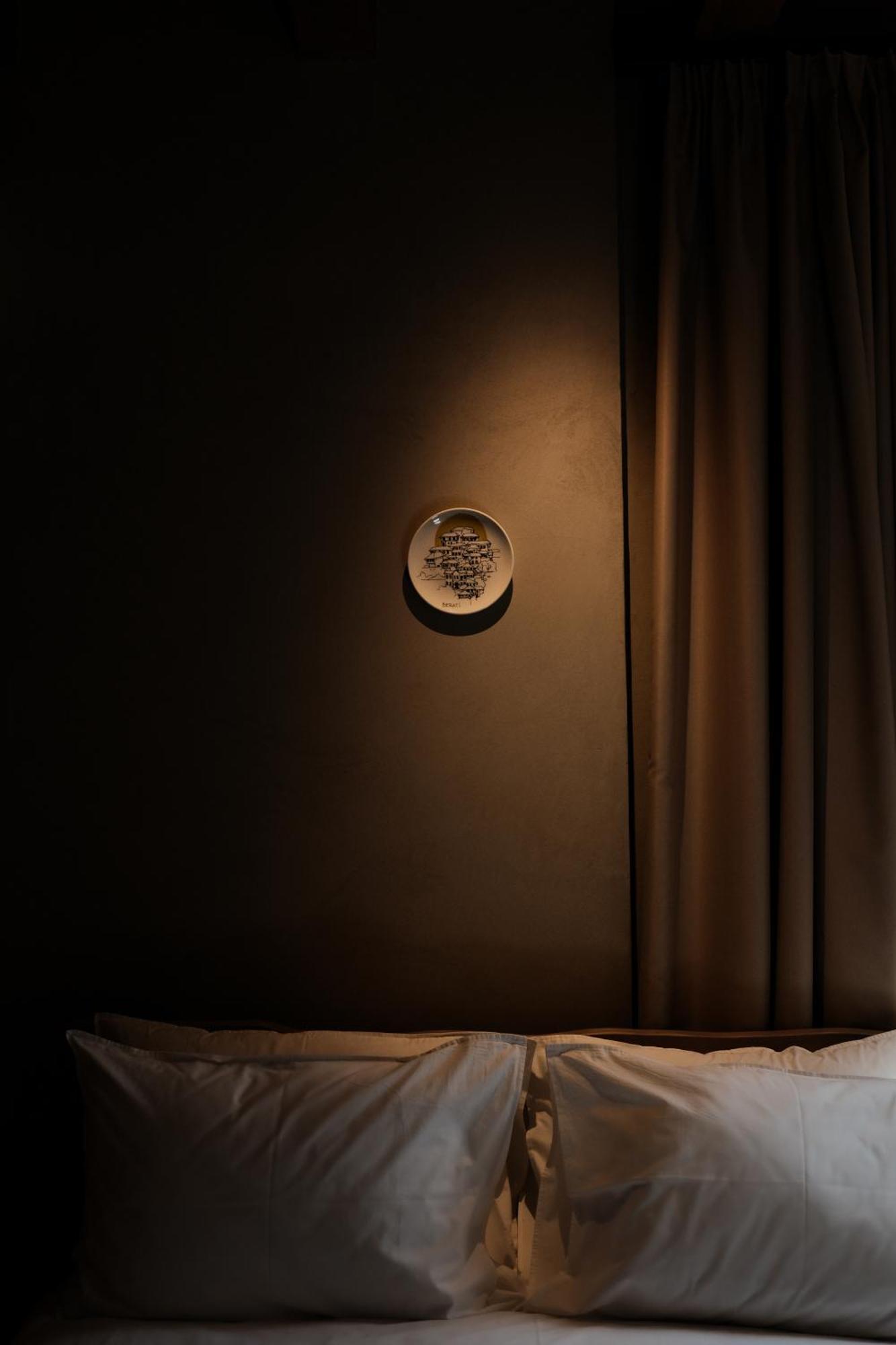 Faces & Places Boutique Hotel 티라나 외부 사진